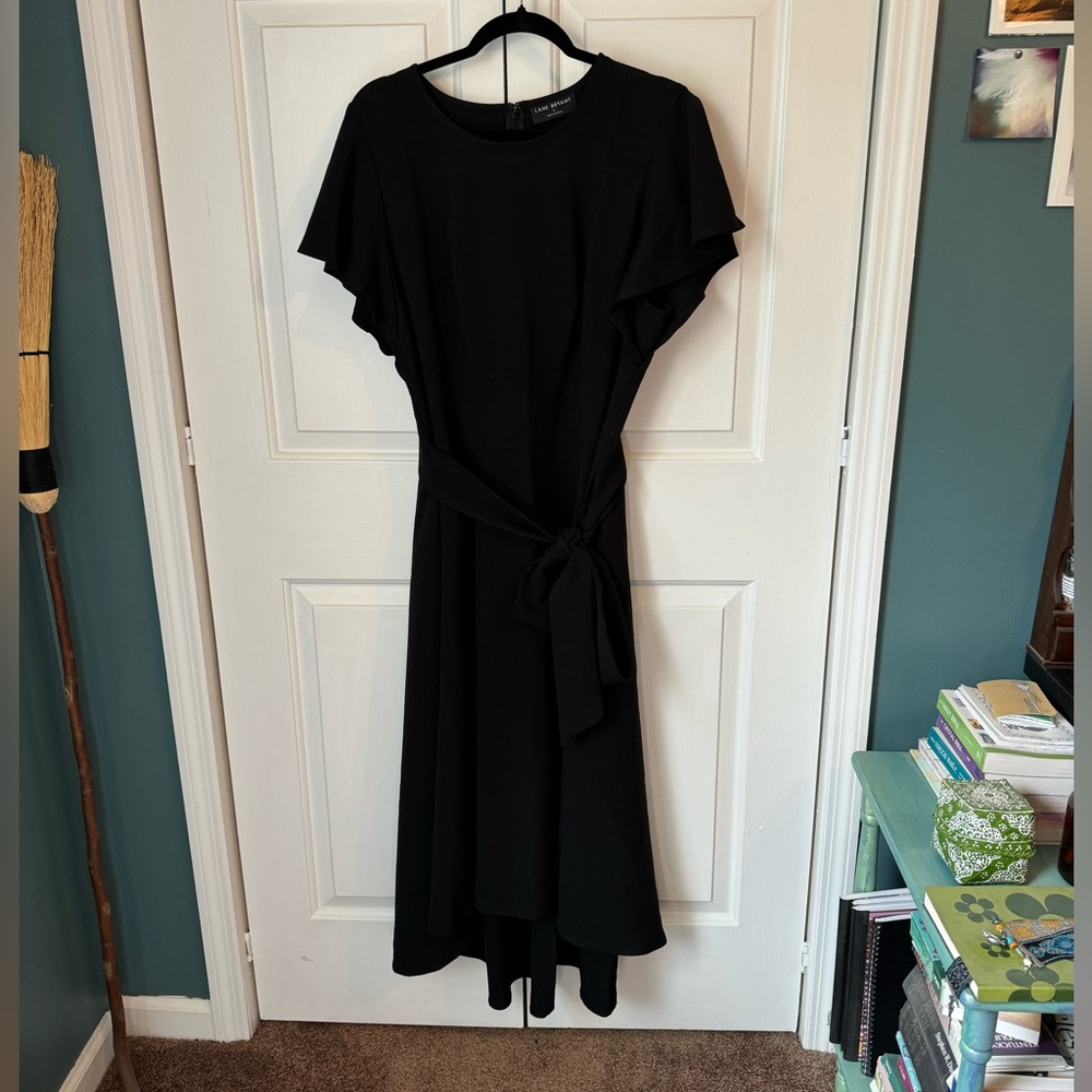 💚 Lane Bryant perfect high low black dress